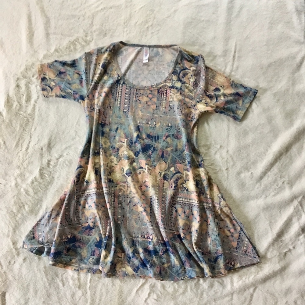 Lularoe Perfect Tee